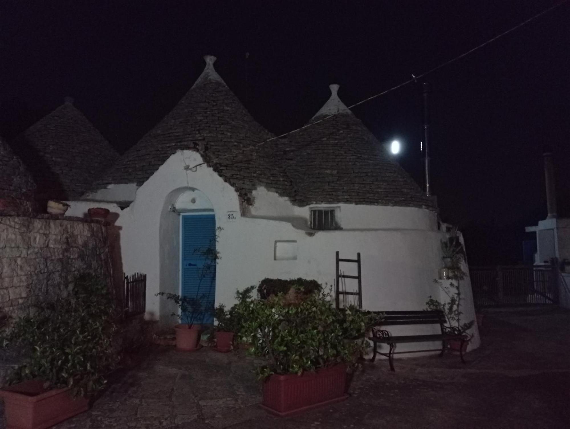 Вилла Gasphouse Кастеллана-Гротте Экстерьер фото